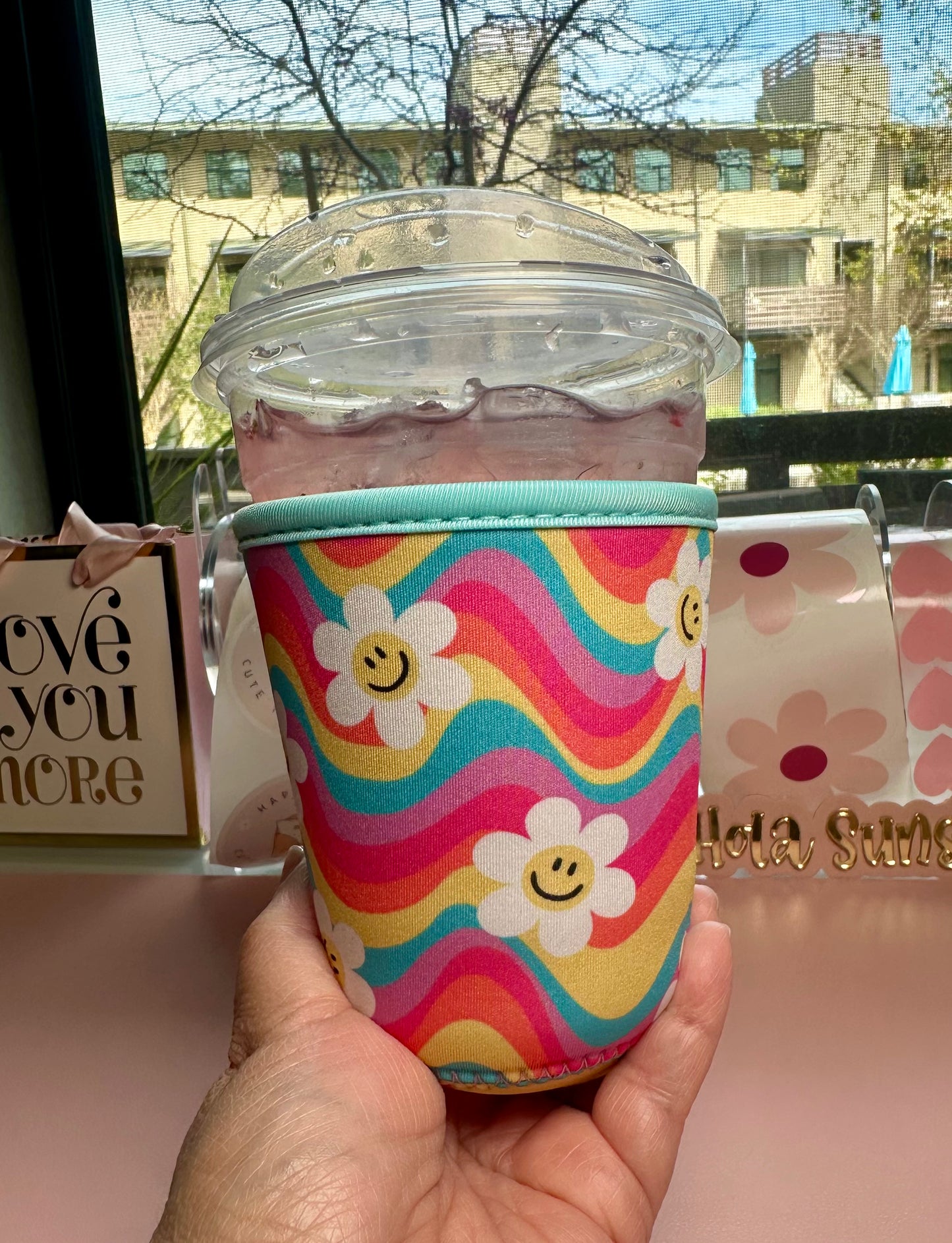 Wavy Daisy Cup Sleeve