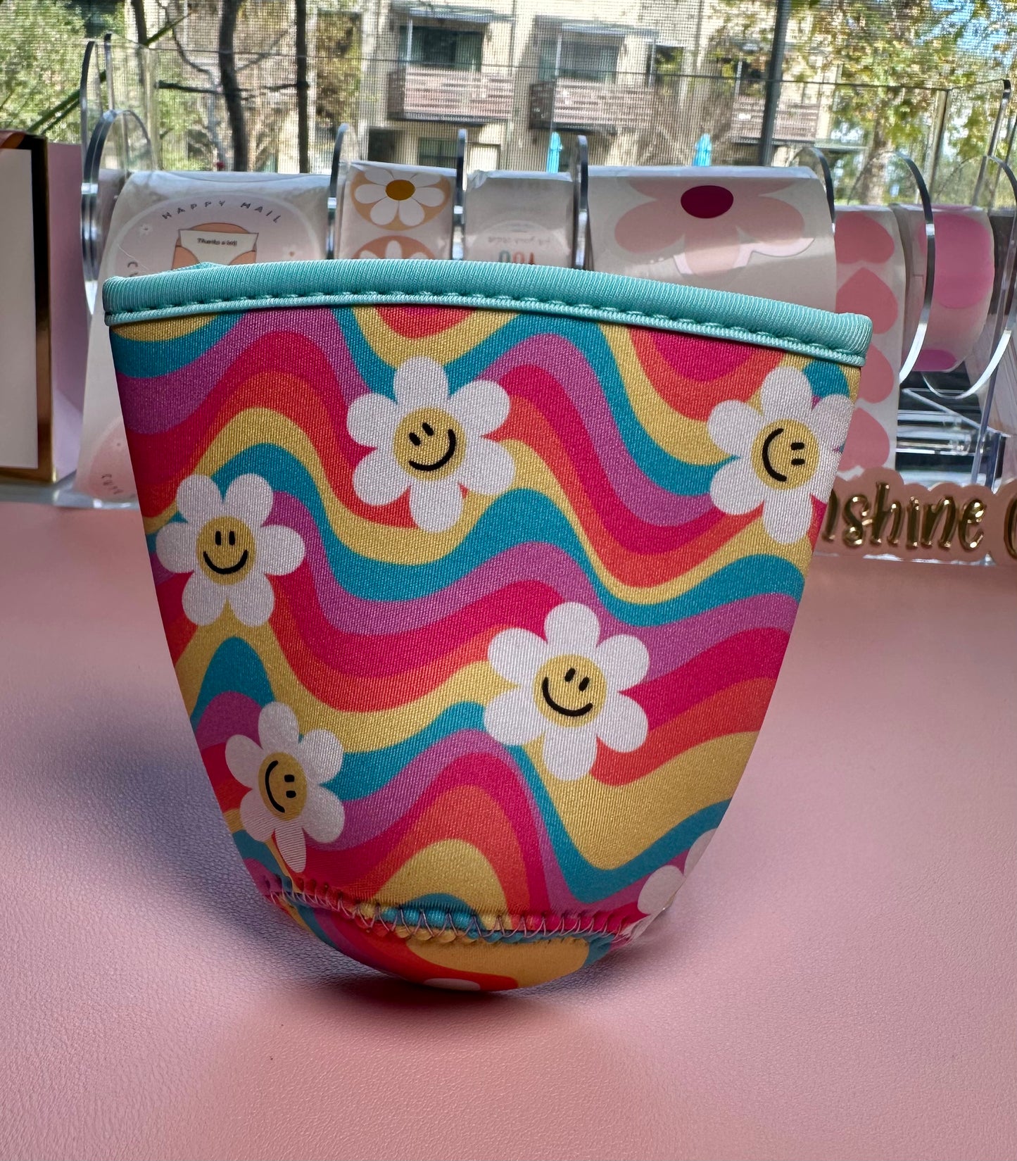 Wavy Daisy Cup Sleeve